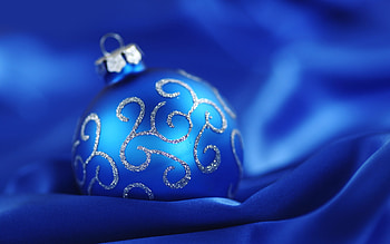 Blue christmas ball on silk cloth, blue, christmas, ball, cloth, silk HD wallpaper