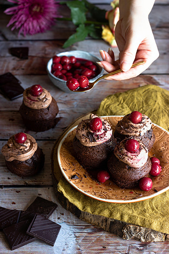 Food, Chocolate, Desert, Cherries, Cupcakes, Capskey HD phone wallpaper
