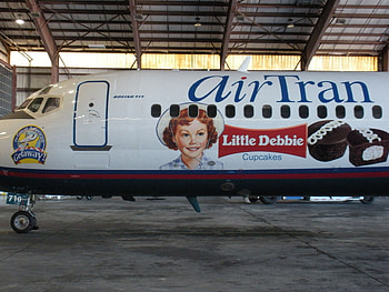 AirTran Airways, Boeing 717, Little Debbie Cupcakes HD wallpaper