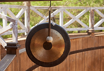 Healing gong, Kundalini yoga, Meditative vibrations, Energy restoration HD wallpaper