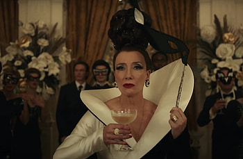 Emma Thompson, Cruella Wonderland, Magical madness, Fantastic fashion HD wallpaper