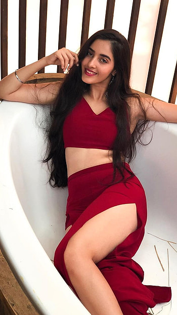 Simrat Kaur, Tollywood Heroine HD phone wallpaper