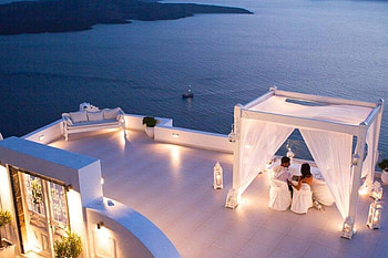 Romance, sea, dinner, pool, evening HD wallpaper