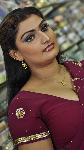 Babilona, telugu actress HD phone wallpaper