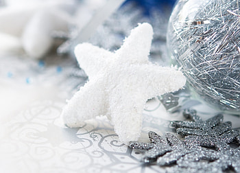 Christmas Decoration, holidays, graphy, happy holidays, beauty, xmas, holiday, magic christmas, new year, christmas balls, merry christmas, magic, balls, beautiful, happy new year, decoration, pretty, christmas, ball, decorations, lovely HD wallpaper