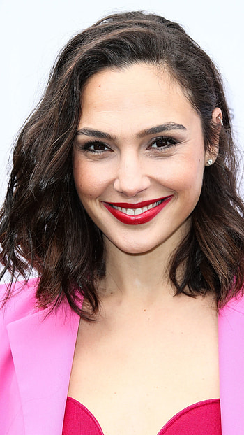 Gal Gadot, Actress, Gal Gadot Hollywood HD phone wallpaper