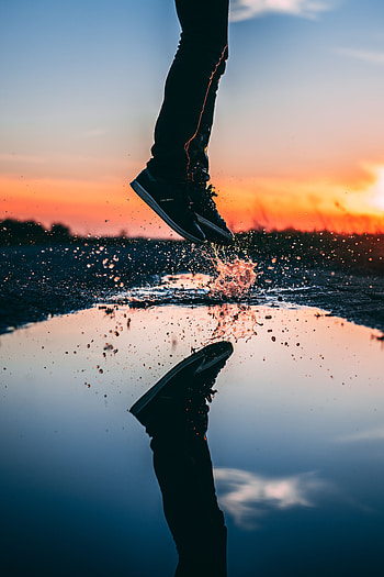 Water, Miscellanea, Miscellaneous, Legs, Spray, Splash, Bounce, Jump HD phone wallpaper