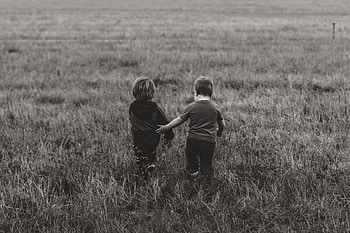Children, Friendship, Miscellanea, Miscellaneous, Couple, Pair, Field, Stroll, Bw, Chb HD wallpaper