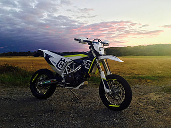 Husqvarna 701S, Supermoto HD wallpaper