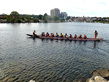 Barrie's dragon boat races (purple boat), blue, boats, people, water, races HD wallpaper