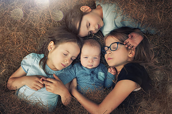 The sleeping guardians, children, guardian, baby, john wilhelm, girl, copil, boy, hay, sleep HD wallpaper