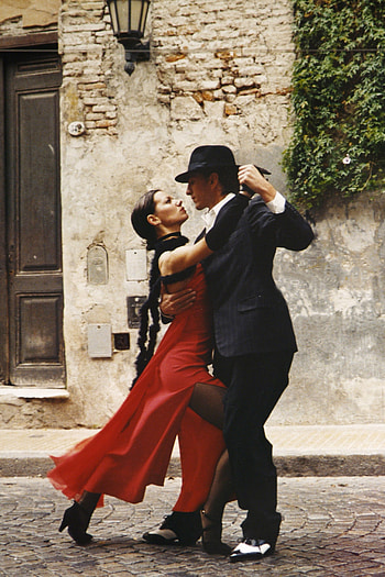 Dance show couple, Argentina tango, Performing arts, Dreamy outdoor HD phone wallpaper