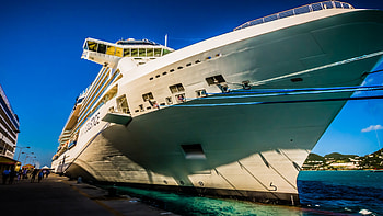 Ultra , Cruise ship, Stunning , Striking backgrounds HD wallpaper