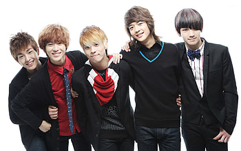 SHINee Music, SHINee 2 , Music-inspired visuals, Energetic vibes HD wallpaper