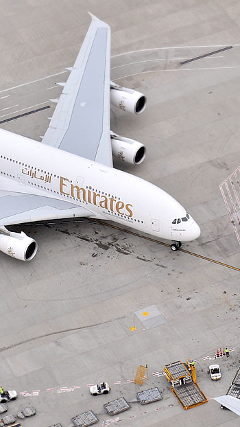 Emirates Airline, Stunning , Luxury travel, Aviation aesthetics HD phone wallpaper