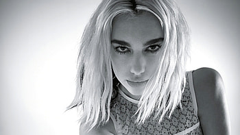 Dua Lipa, Vogue Australia hoot, Monochrome background, Music icon HD wallpaper