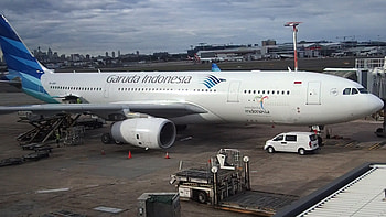 Garuda Indonesia, Flight review, Business class, Jakarta HD wallpaper