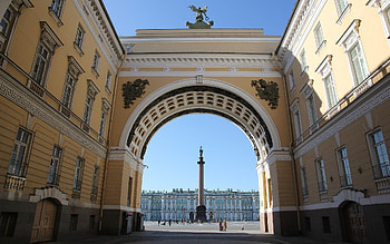 Gate in St. Petersburg, Russia, Saint Petersburg, gate, palace, Russia, column HD wallpaper