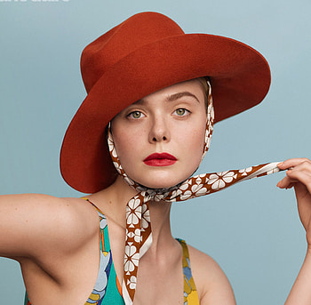 Elle Fanning, big red hat, 2020 HD wallpaper