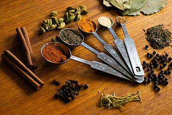 Sustainable spices, Conscious cooking, Ethical choices, Environmentally friendly HD wallpaper