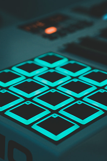 Miscellanea, Miscellaneous, Neon, Keys, Keyboard, Controller HD phone wallpaper