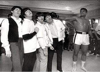 Float like a butterfly sting like a Beatle, singers, boxer, beatles, paul, muhamad ali, ringo, john, george, black and white HD wallpaper