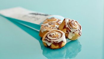 Cinnabon, Bonbites giveaway, July food deals, Savory sweetness HD wallpaper