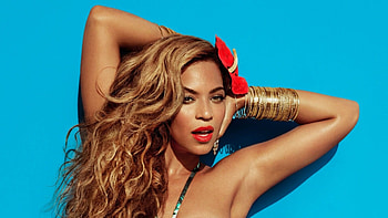 Beyonce, Black and white , Elegant design, Timeless beauty HD wallpaper
