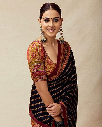 Genelia D'Souza, lip, multilingual actress HD phone wallpaper