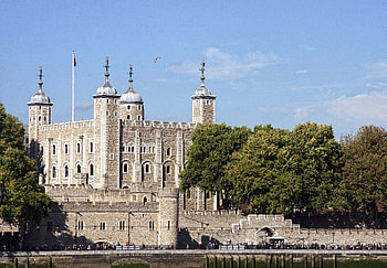 Tower of London, London's grandeur, Tower's allure, Majestic castles HD wallpaper