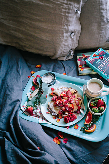 Food, Books, Bed, Tray, Breakfast HD phone wallpaper