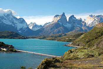 beautiful mountain lake in chile, island, house, azure, bridge, mountains, lake HD wallpaper