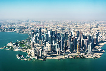 Qatar travel guide, Insider information, Local tips, Must-visit attractions HD wallpaper