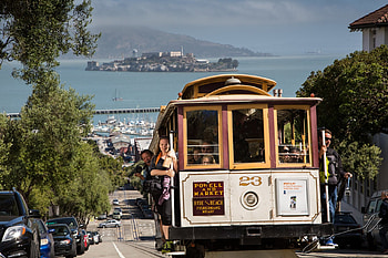 Powell and Market Cable Car in San Francisco., cable car, vintage, tram, san francisco, railway, graph HD wallpaper