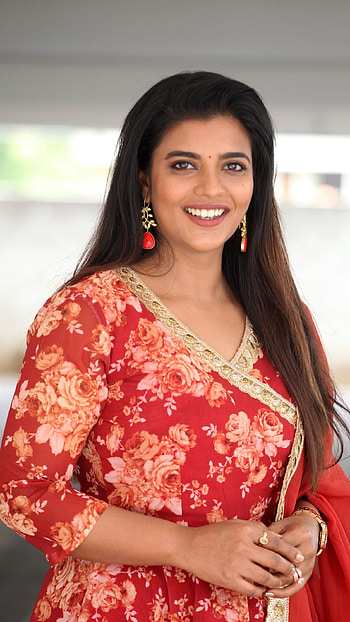 Aishwarya rajesh, tamil actress, cute HD phone wallpaper