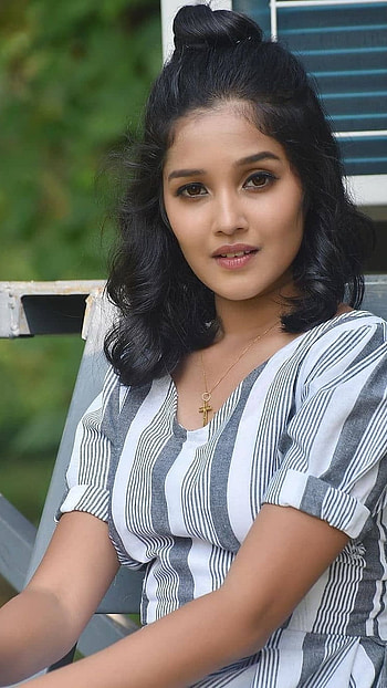 Anikha Surendran, Telugu Actress HD phone wallpaper