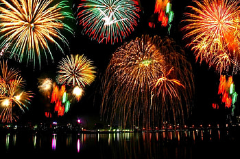 HAPPY NEW YEAR 2013, night, city, lights, fire works, new year HD wallpaper