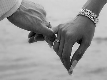 If This World Were Mine, romance, love, hand, black and white HD wallpaper
