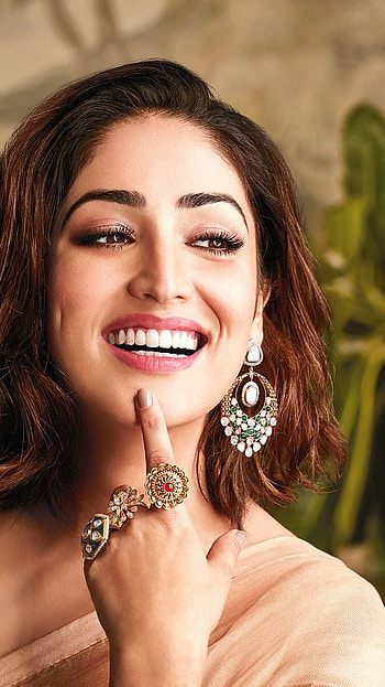 Yami Gautam, , saree beauty HD phone wallpaper