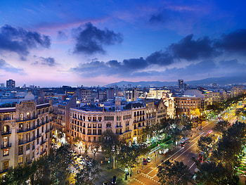 Passeig de Gracia, Barcelona HD wallpaper