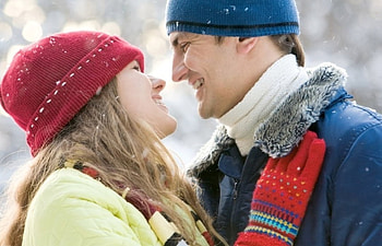Lovers, winter, smile, woman, season, love, men, couple, happy, together HD wallpaper