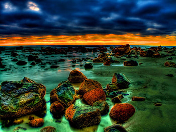 Sea stones, night, sea, stones, emerald, reflection, green, clouds, waters, sky, ocean HD wallpaper