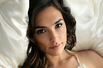Gal gadot, actress, beautiful face HD wallpaper