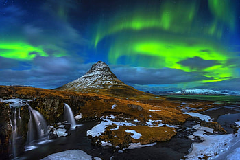 Magic Night, Iceland, river, snowy peaks, starry night, beautiful, aurora borealis, artic, waterfall, sky, mountains, ice HD wallpaper