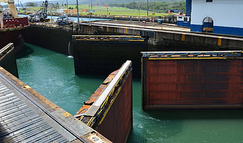 Panama Canal, Ships from Venezuela, Transit, Panama HD wallpaper