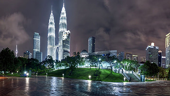 Petronas Twin Towers, 2560x1600 , Towering beauty, Impressive architecture HD wallpaper