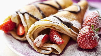 Pancakes, strawberry, strawberries, sugar, food, breakfast, pancake, crepes, macro HD wallpaper