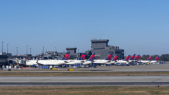 Hartsfield-Jackson Atlanta International Airport, Weapon discharge, Active shooter scare HD wallpaper