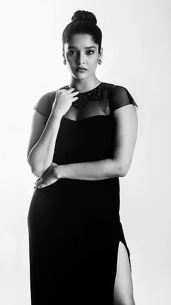 Rithikka singh, model, tamil actress HD phone wallpaper