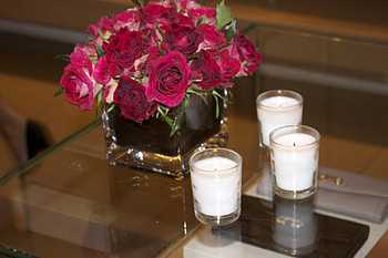 Home style, table, style, white, bouquet, crystal, roses, living room, beautiful, precious, hot pink, centerpiece, candles, three HD wallpaper